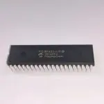 PIC 18F452 - DIP40