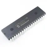 PIC 18F4550 - DIP40